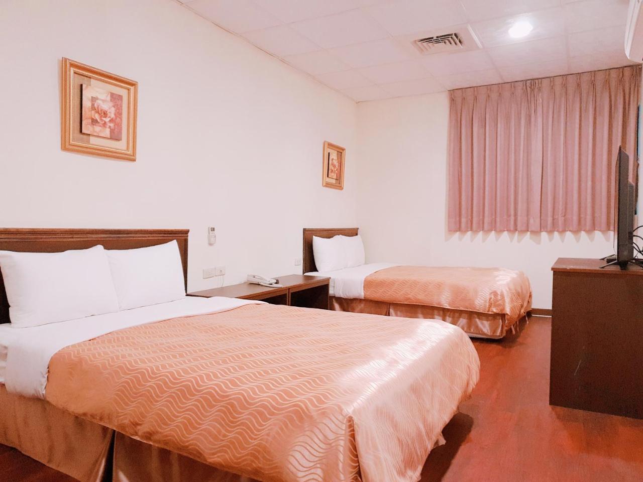 Blue Ocean Hotel 카오슝 외부 사진